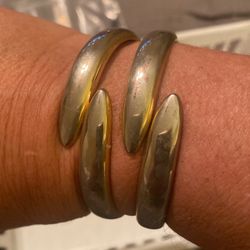 Women’s Bracelets 