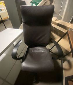 Desk chair