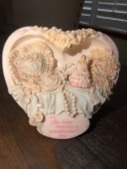 🩷 Vintage 1998 Hallmark “Always in My Heart” Heart Keepsake