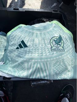Mexico adidas jersey size M slim fit 85$