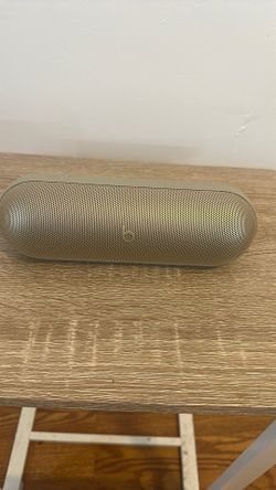 Beats Pill