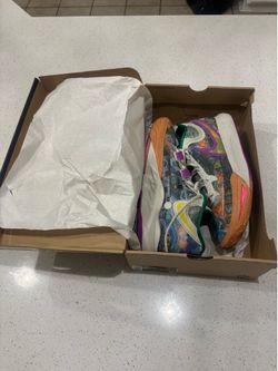 🚚 Moving Sale- Nike Kyrie 8 “Circle Of Life” Size 12