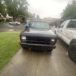1984 Ford Bronco 2 4x4