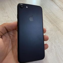 iPhone 7 Unlocked With Warranty 