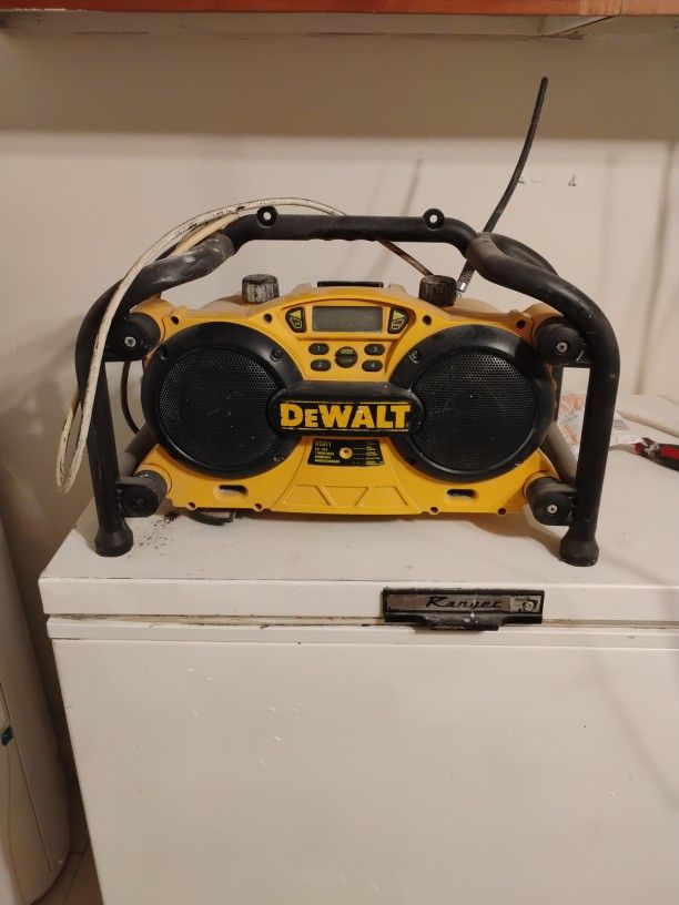 Dewalt Radio Charger