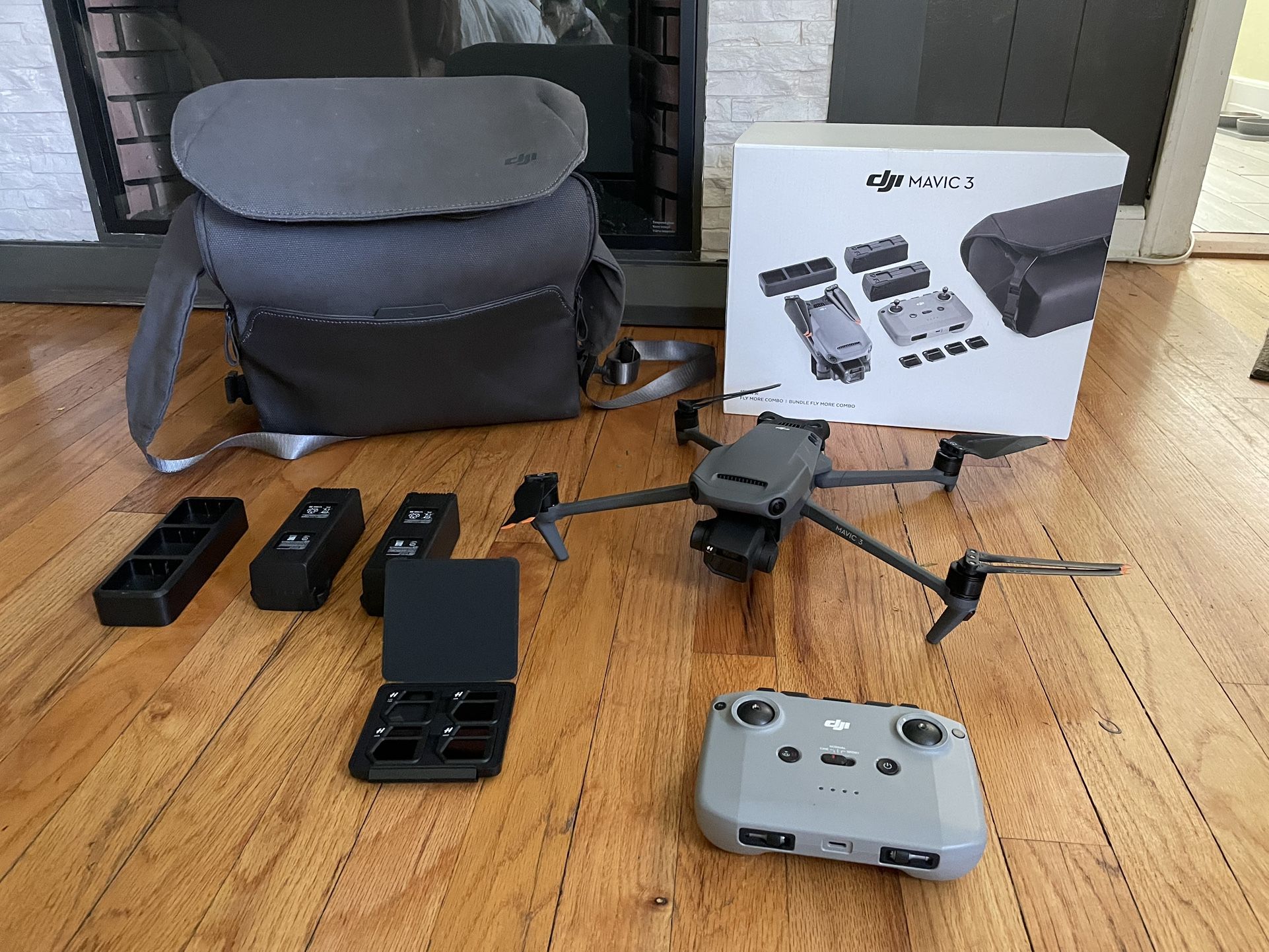DJI Mavic 3 Fly More Combo