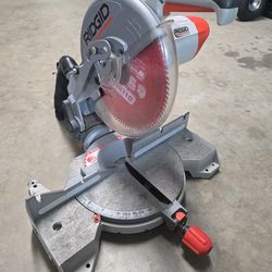Ridgid 10-inch compound miter saw