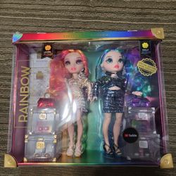 Rainbow High Laurel & Holly Devious Fashion Doll Set Special Edition

