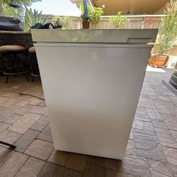 5.1 Cubic Ft. Kenmore Chest Freezer