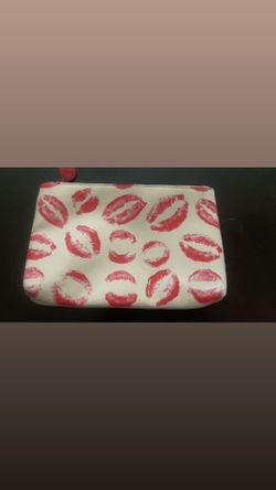 Women’a makeup bag