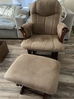 Glider & Ottoman Set