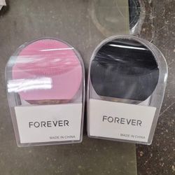 Rechargeable sonic face scrubber. Available in pink & black. Has power button and + - buttons to adjust speed.

$10 FIRM
