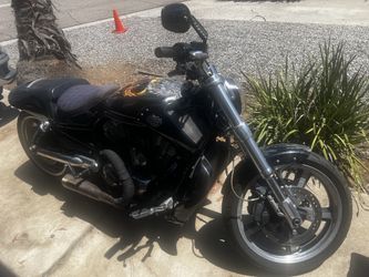 2011 Harley Davidson V-rod muscle