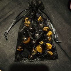 Men’s beaded tiger eye necklace