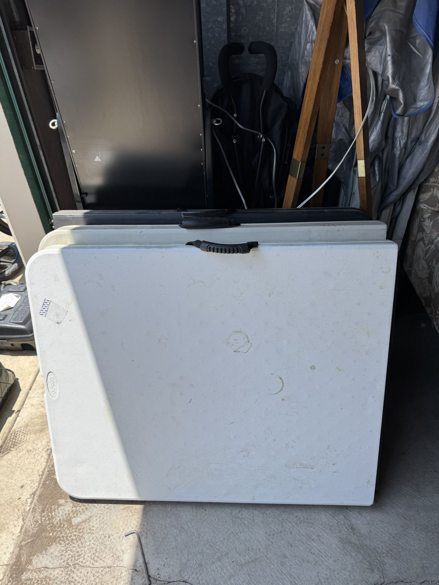 6’ Folding Tables And More