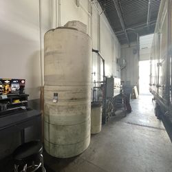 Used 850 Gallon Plastic Water Tank For Clean  Water
