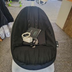 Mamaroo Baby Bouncer