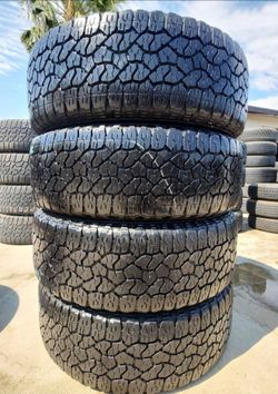 275/65/20 Goodyear 📍📍 Vendo un set de llantas con 80% de vida las 4 📍🌟