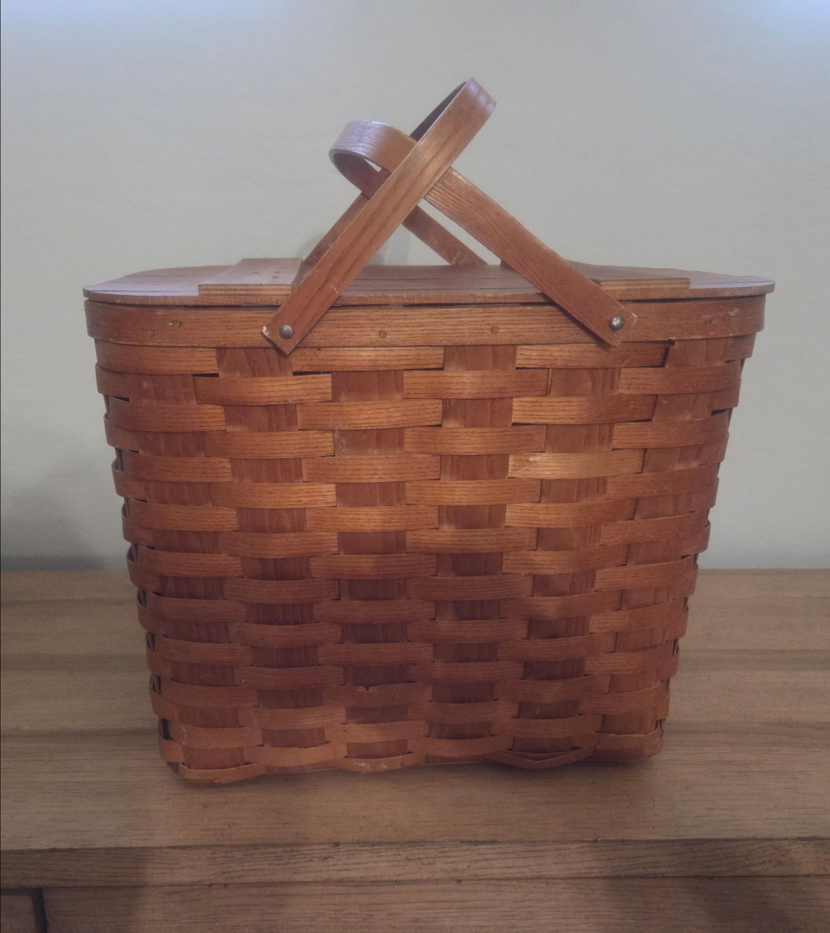 Vintage Basketville Putney Vermont Picnic Basket - Woven Splint Wood - Excellent Condition