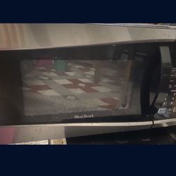 Gently Used Microwave 