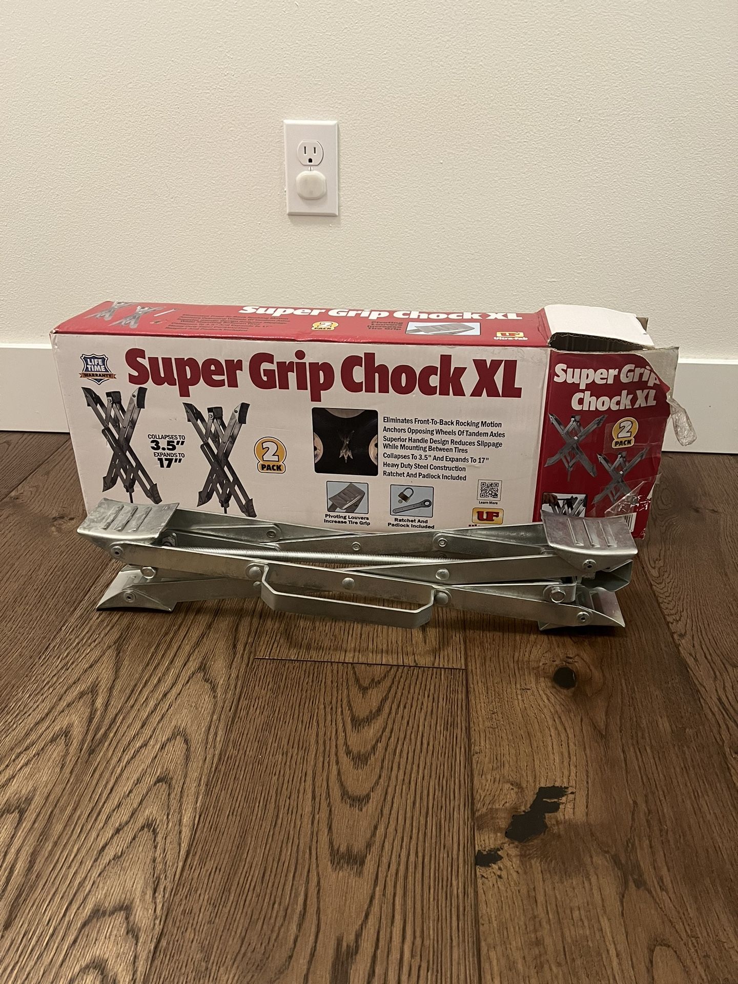 Super Grip Chock XL -set of Two Wheel Stabilizer 