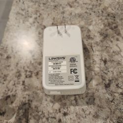 Linksys RE6800 WiFI Extender 