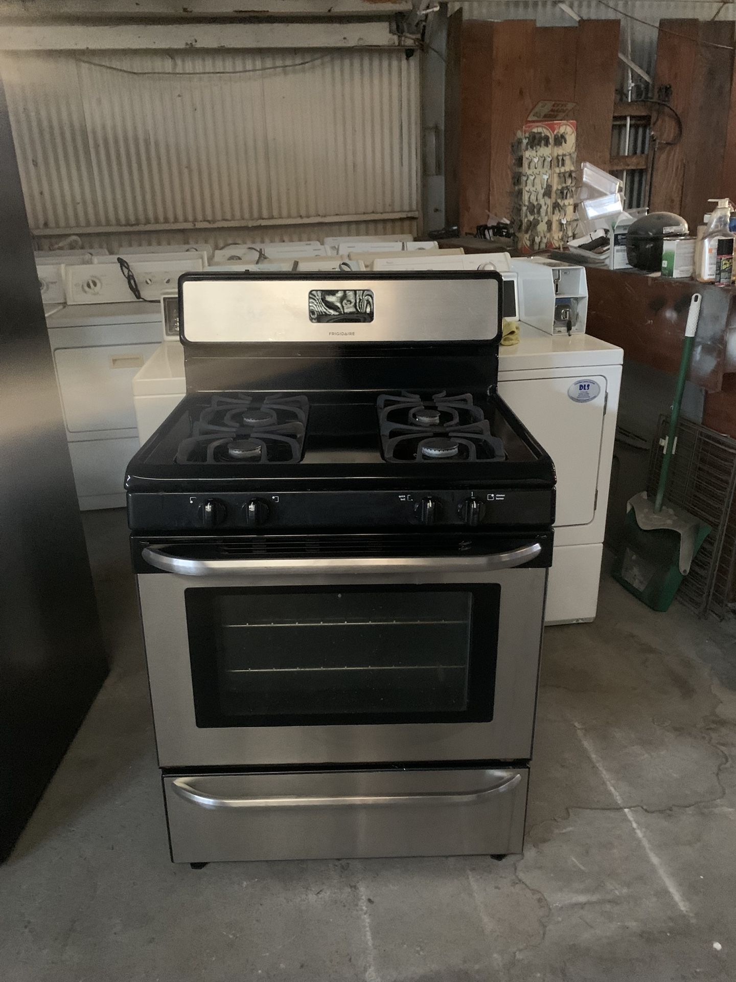 Gas Stove Frigidaire Good Condition 90 Days Warranty Estufa Gas Frigidaire Buenas Condiciones 90 Dias De Garantia 