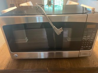 GE 2.0 cubic feet microwave