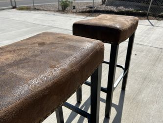 Stool x2