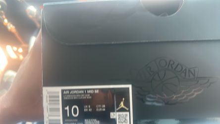 Mens Jordan 1