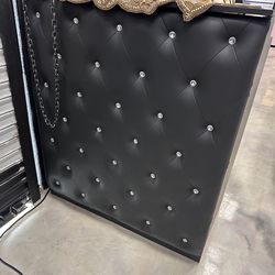 Front desk and chair/ black leather diamond, front desk, black leather chair