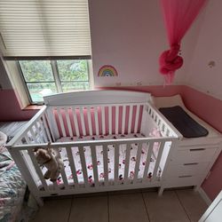 Like New Baby Crib 