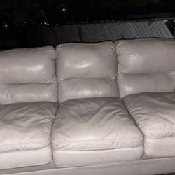 Like New Couch 