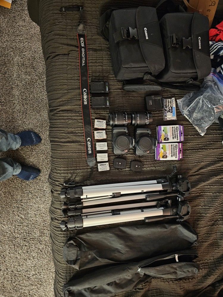 Canon T5I Rebel Bundle