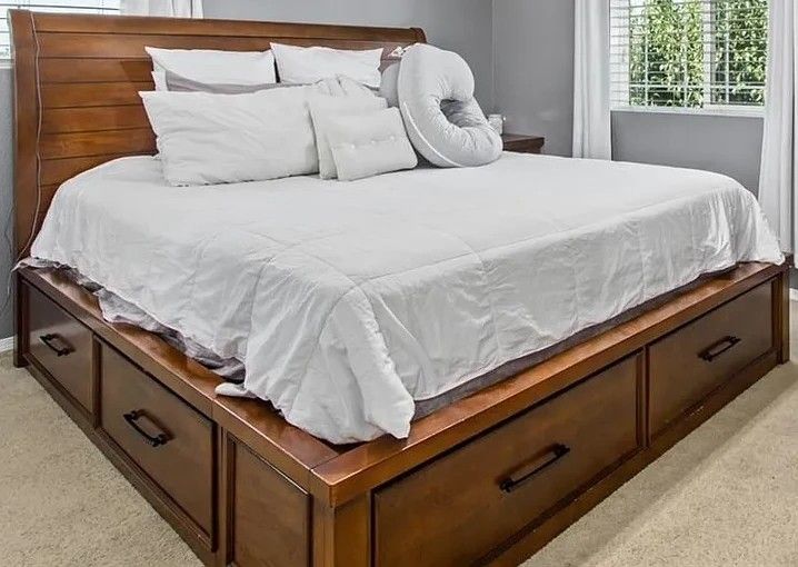 Cal-King Storage Bed