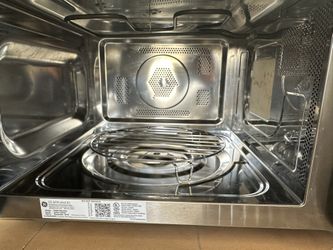 GE Microwave Oven