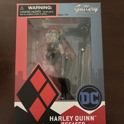 Harley Quinn Deceased Figure / Figurine 