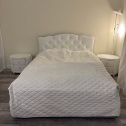 Queen Bedframe Headboard w Storage Drawers