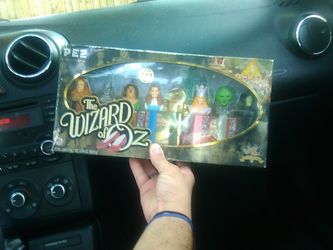 70th anniversary wizard of oz pez collectors edition