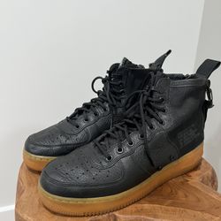 Nike Men's SF Air Force 1 Mid 'Black Gum' 917753-003 Sneakers- Size 9