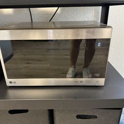 LG Microwave
