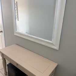 Table & Mirror
