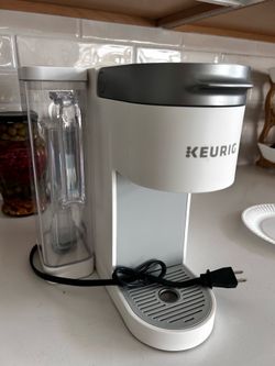 Keurig Coffee Maker - pod coffee maker