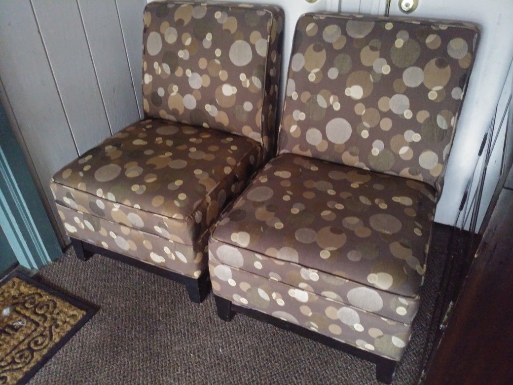 Two Like New Lounge Chairs