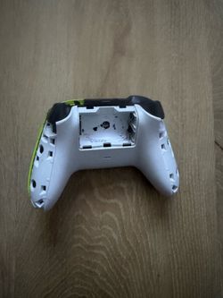 Gaming stuff look at description