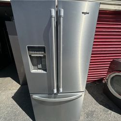 WHIRLPOOL 30" STAINLESS STEEL COMPACT FRENCH DOOR REFRIGERATOR WITH ICE MAKER 