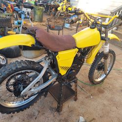 Yamaha yz125 dirtbike