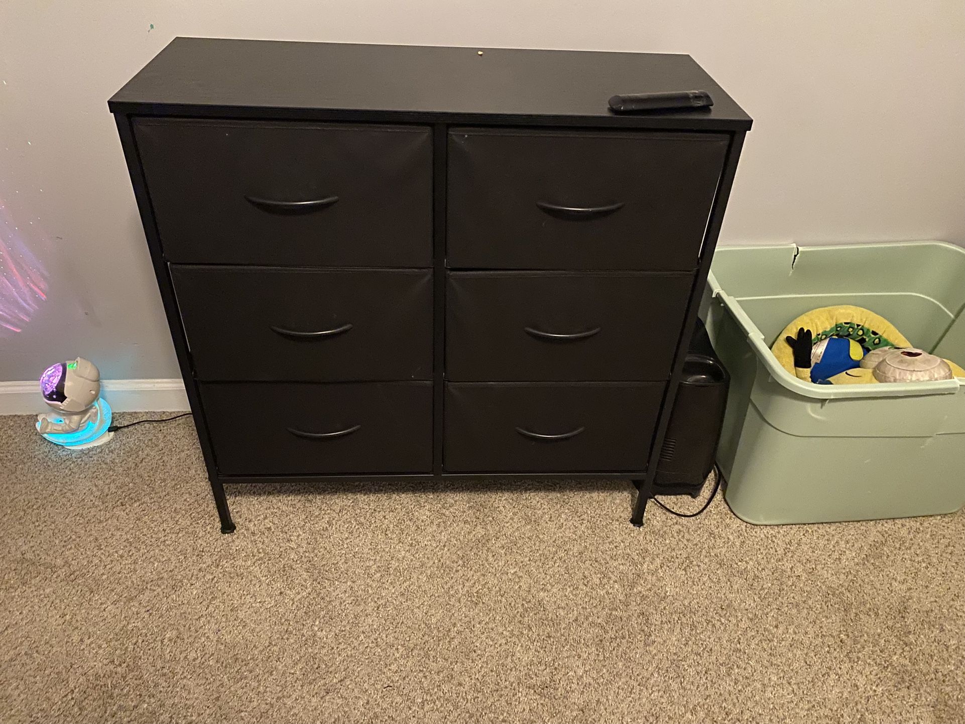 6-Drawer Black Fabric Dresser β Great Cond