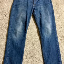 Men’s Levi’s 541 Jeans (34 X 32)
