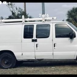 2001 Ford E-350